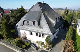 Villa kaufen in 61250 Usingen, Repräsentative Villa mit Poolhaus auf beeindruckendem Grundstück