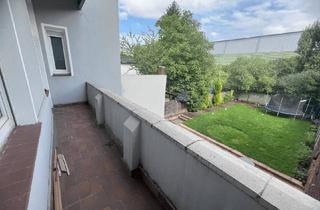 Wohnung kaufen in 47229 Friemersheim, Charmante Altbauwohnung mit Balkon
