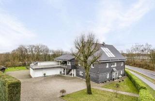 Haus kaufen in 51688 Wipperfürth, Zweifamilienhaus mit Gewerbeeinheit und zusätzlicher Baureserve zur gewerblichen Nutzung
