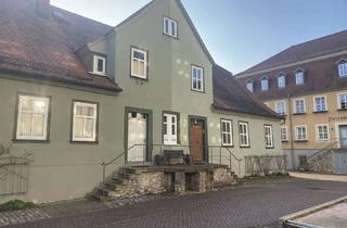 Haus kaufen in Zinzendorfplatz, 99192 Neudietendorf, Historisches Zweifamilienhaus zum Fertigstellen in perfekter Lage