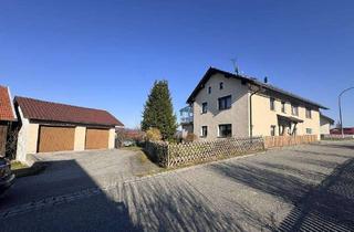 Haus kaufen in 94244 Teisnach, Großes Wohnhaus für 2 Familien mit 2 eigenen Eingängen