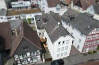 Einfamilienhaus kaufen in 35423 Lich, Licher Altstadt - Einfamilienhaus mit zwei Garagen