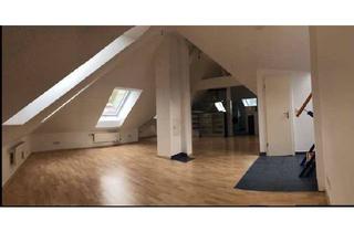 Wohnung kaufen in 70327 Stuttgart, Stuttgart - Helle 3 Zi Whg mit uneinsichtbarer Dachterrasse