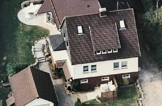 Haus kaufen in 57271 Hilchenbach, Zwei vermietete Doppelhäuser in zentraler Lage