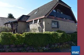 Haus kaufen in 61276 Weilrod, Weilrod - Familienglück mit Garten und schöner Aussicht! Großes EFH mit ELW. 2 Garagen und Stellplätze.