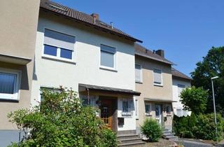 Einfamilienhaus kaufen in 56626 Andernach, Geräumiges Einfamilienhaus (RMH) mit Garten und Garage in zentrumsnaher Lage von Andernach.