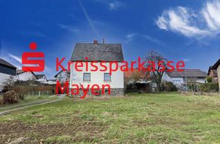 Grundstück zu kaufen in 56727 Sankt Johann, Schönes Baugrundstück m. einem sep. vermieteten Wohnhaus als Kapitalanlage