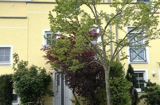 Haus mieten in Monetweg 21, 60438 Riedberg, Riedberg "Italienisches Viertel": Frisch renoviertes Reihenmittelhaus mit Garten