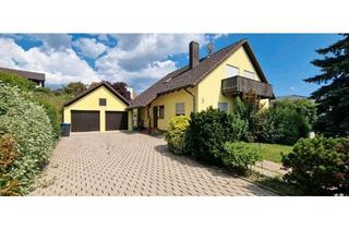 Einfamilienhaus kaufen in 79588 Efringen-Kirchen, Efringen-Kirchen - Einfamilienhaus mit Einliegerwohnung und Doppelgarage