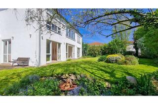 Wohnung kaufen in 50996 Hahnwald, Seltene Gelegenheit: Schöne, geräumige Wohnung, mitten im Hahnwald mit großem Garten