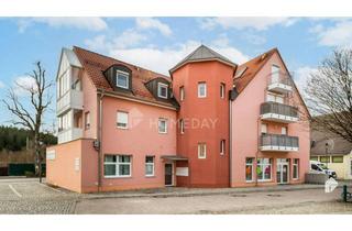 Wohnung kaufen in 85614 Kirchseeon, Wohntraum mit Freiluftgenuss: Großer Balkon, Wintergarten, moderne EBK, 3 Zimmer & TG inklusive
