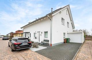 Doppelhaushälfte kaufen in 67360 Lingenfeld, Neuwertige Doppelhaushälfte in ruhiger Feldrandlage!