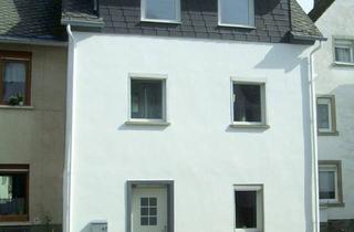 Haus kaufen in Kurtriererstr. 47, 56856 Zell, Pflegeleichtes Wohn- und Ferienhaus in hochwasserfreier Lage