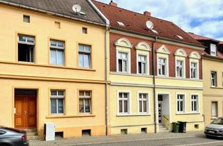 Mehrfamilienhaus kaufen in 06862 Roßlau, Zwei kleine Mehrfamilienhäuser mit großem Gartengrundstück