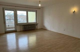 Wohnung kaufen in 89312 Günzburg, ***Gepflegte und geräumige 3-Zimmer Wohnung mit schönem Schlafzimmerausblick und Balkon***