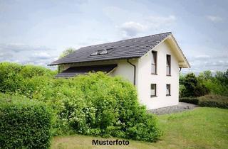 Einfamilienhaus kaufen in 81825 München, Einfamilienhaus mit Doppelgarage