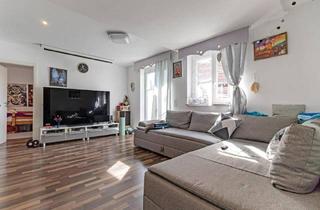 Wohnung kaufen in 73066 Uhingen, Uhingen - Kernsanierte 4 Zimmer Wohnung mit großem Balkon in zentraler Lage