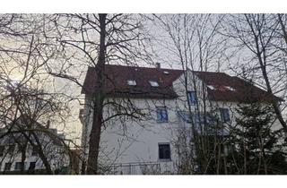 Wohnung kaufen in 84069 Schierling, Schierling - Gepflegte 3-Zimmer-Dachgeschosswohnung, Süd-Balkon,Garage, 2. OG.