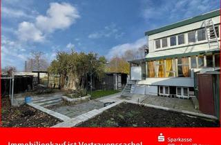 Haus kaufen in 77656 Offenburg, Offenburg - Offenburg, Hildboltsweier - Das Außergewöhnliche für die Familie!