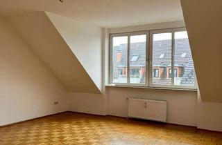 Wohnung mieten in Heyestr. 105, 40625 Gerresheim, Geschmackvolle 3-Raum-Dachgeschosswohnung mit Balkon in Düsseldorf
