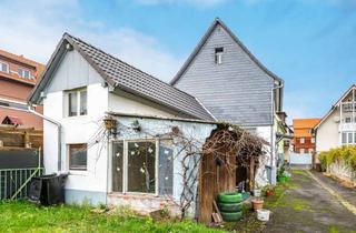 Einfamilienhaus kaufen in 63477 Maintal, Maintal-Hochstadt: Sanierungsbedürftiges Einfamilienhaus mit großem Grundstück im Altstadtkern