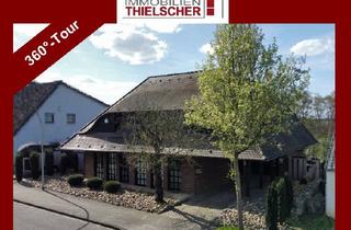 Einfamilienhaus kaufen in 52531 Übach-Palenberg, Klassisches, geräumiges Einfamilienhaus mit Garage und Garten in Palenberg