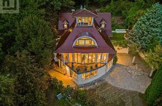 Villa kaufen in 88690 Uhldingen-Mühlhofen, Traumhafte Villa mit beeindruckender Architektur und Seesicht in Unteruhldingen