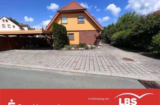 Haus kaufen in 09394 Hohndorf, Haus mit 2 Wohnungen - Perfekt für eine große Familie