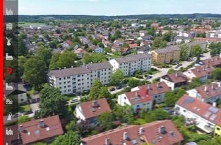 Wohnung kaufen in 85567 Grafing bei München, Hochparterre mit großem Gartenanteil: Sanierte 2-Zimmer-Wohnung mit Einbauküche