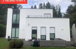 Villa kaufen in 21220 Seevetal, Moderne Bauhausvilla mit 274 m2 Wohn- und Nutzfläche auf großem Grundstück in Seevetal zu verkaufen