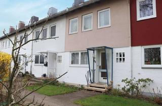 Haus kaufen in 23611 Bad Schwartau, Bodenständige Immobilie offen für Ihre Ideen