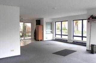 Gewerbeimmobilie kaufen in 78239 Rielasingen-Worblingen, ** Gewerberaum mit werbewirksamen Fensterflächen - sofort frei **