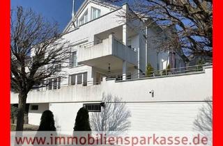 Wohnung kaufen in 75173 Pforzheim, Pforzheim - Exklusives Wohnerlebnis mit eigenem Garten!