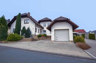 Doppelhaushälfte kaufen in 35684 Dillenburg, Zwei traumhafte Doppelhaushälften mit liebevoller Gartenanlage