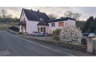 Haus kaufen in Burgring, 35796 Weinbach, Haus für die große Familie oder attraktive Renditeanlage