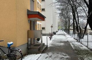 Wohnung kaufen in 81927 München, München - Provisionsfreie 3-Zimmer-Wohnung inclusive 2 TG-Stellplätze