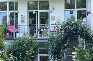 Wohnung kaufen in 42113 Uellendahl-Katernberg, Große Eigentumswohnung mit Balkon und Garten am Katernberg.