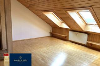 Wohnung kaufen in 79822 Titisee-Neustadt, Dachgeschosswohnung mit KFZ-Stellplatz in schöner Lage