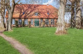 Haus kaufen in 19374 Mestlin, Imposantes Anwesen: Forsthof in Mestlin