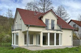Haus kaufen in Bei Den Stockwiesen 19, 64823 Groß-Umstadt, Geräumiges 7-Zimmer-Haus in Groß-Umstadt mit großem Garten