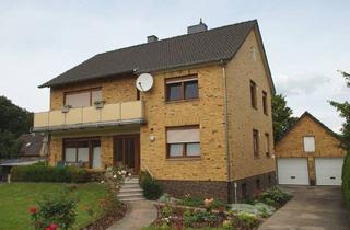 Haus kaufen in 31275 Lehrte, Lehrte - * Vermietete Immobilie in LehrteHämelerwald * - Zweifamilienhaus mit Vollkeller u. Doppelgarage