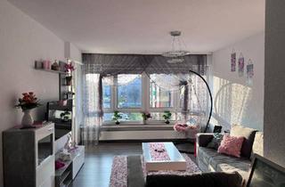 Wohnung kaufen in 71696 Möglingen, Möglingen - Renovierte 3,5 ZW mit Balkon + EBK + Provisionsfrei