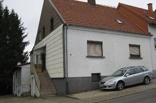 Haus kaufen in 66606 Sankt Wendel, Sankt Wendel - 2 Wohnhäuser und ein Bauplatz in Hüttigweiler,gesamt ca 2000qm