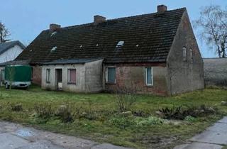 Haus kaufen in 16306 Casekow, Casekow - Altbestand mit großem Grundstück