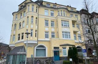 Wohnung kaufen in 24116 Schreventeich, Großzügige Altbauwohnung am Arndtplatz