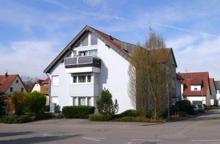 Wohnung kaufen in 73240 Wendlingen am Neckar, DG-Wohnung (ca. 111 qm) mit Einbauküche, Holz-Kaminofen, 2 Kfz-Stellplätzen und 2 Kellerräumen