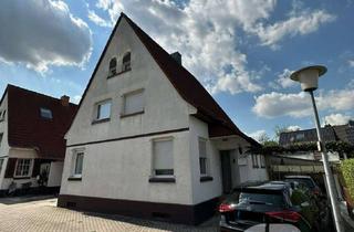 Haus kaufen in 53842 Troisdorf, Sanierungsbedürftiges Doppelhaus in Stadtrandlage von Troisdorf