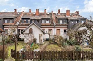 Haus kaufen in 61476 Kronberg, IM HERZEN DES TAUNUS - charmantes Reihenmittelhaus mit Garten in Kronberg