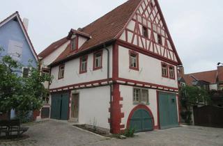 Haus kaufen in 97286 Sommerhausen, Denkmalgeschützte Schönheit im Altort von Sommerhausen