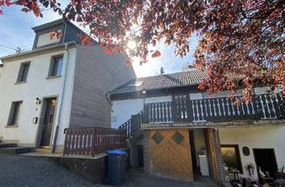 Haus kaufen in 54455 Serrig, Serrig - Geräumiges Renovierungsobjekt : Zweifamilienhaus mit schönem Grundstück